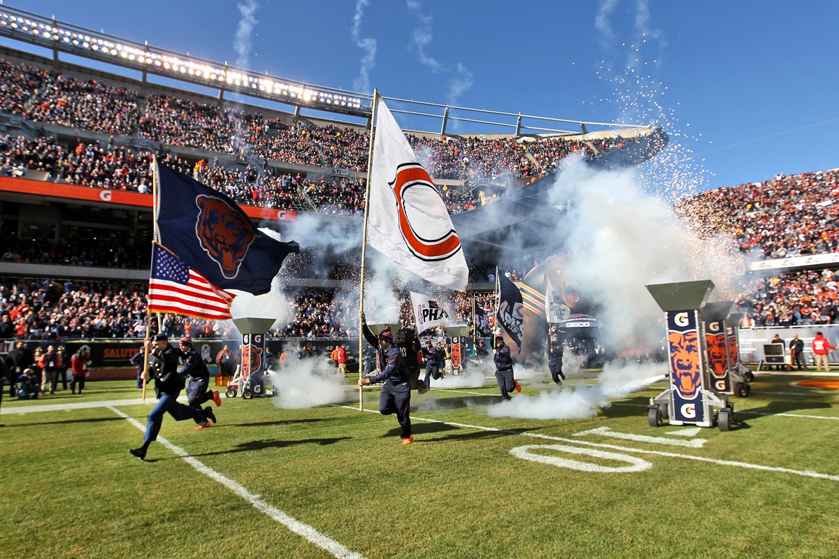 Bears hosting Football 101 at Soldier Field