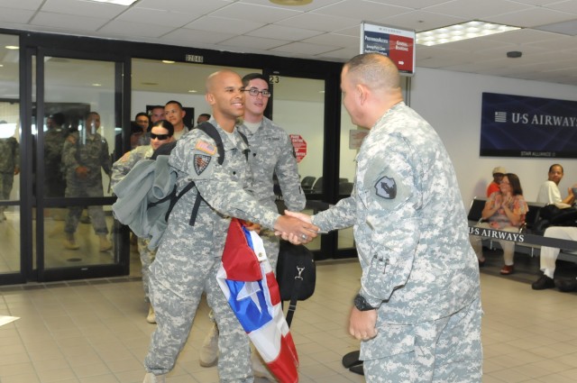 US Army Reserve-PR troops return home