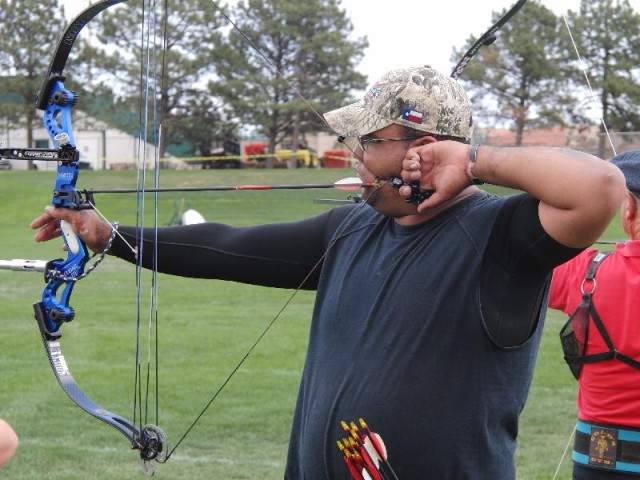 Wounded Soldier Uses Adaptive Reconditioning to Assist Others As He Continues To Serve