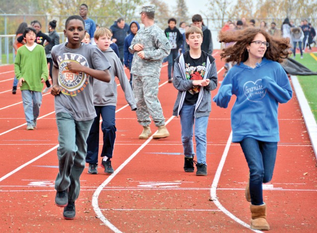Fueling the Future: USAREUR leader helps encourage healthy lifestyle