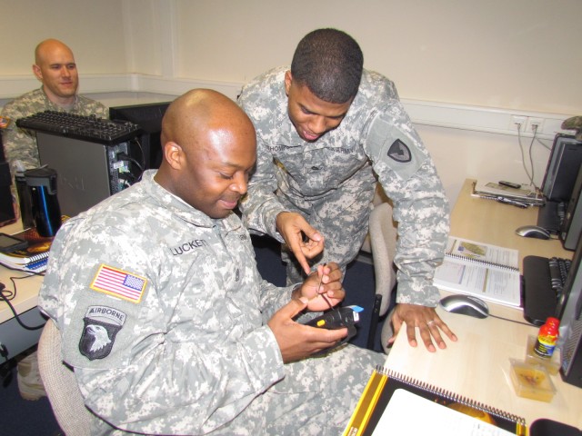 409th Contracting Support Brigade trains on 3in1 Tool, improving expeditionary readiness