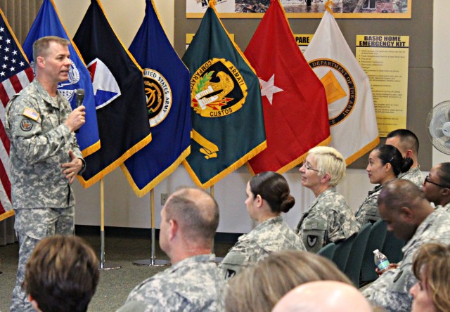 ACC commanding general visits Army Contracting Command "Rock Island ACC-RI