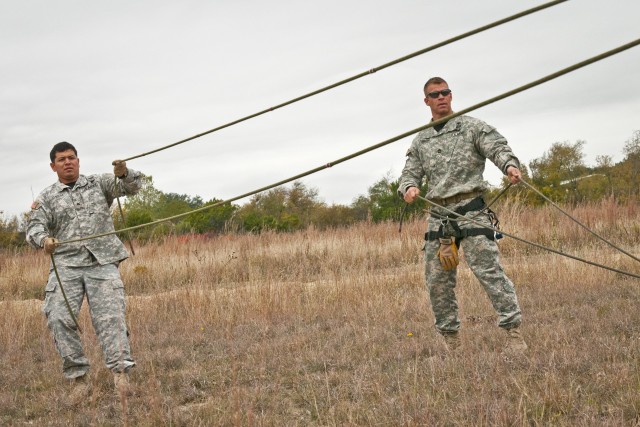 Air Assault School instructors show students the ropes