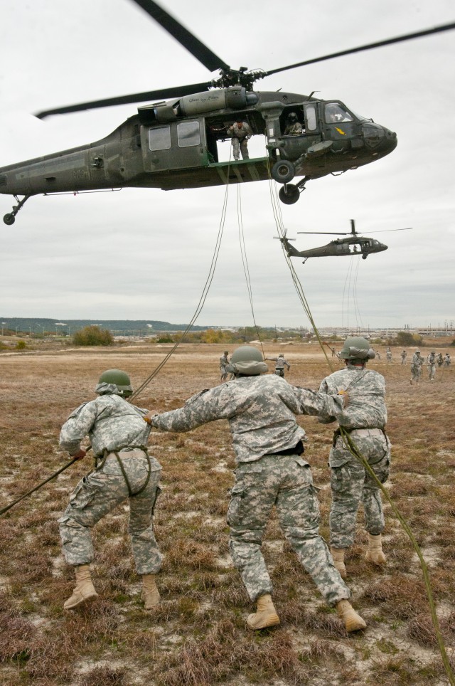 Fort Hood Air Assault School rappel testing