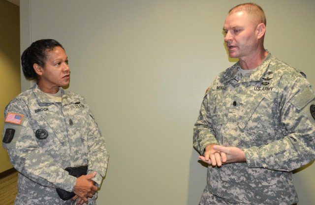 MEDCOM CSM visits JBLM, talks Performance Triad