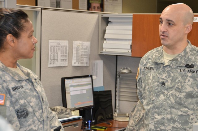 MEDCOM CSM visits JBLM, talks Performance Triad | Article | The United ...