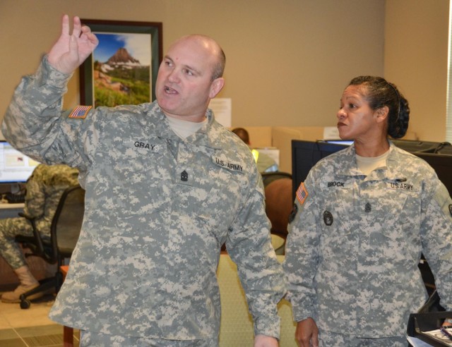 MEDCOM CSM visits JBLM, talks Performance Triad