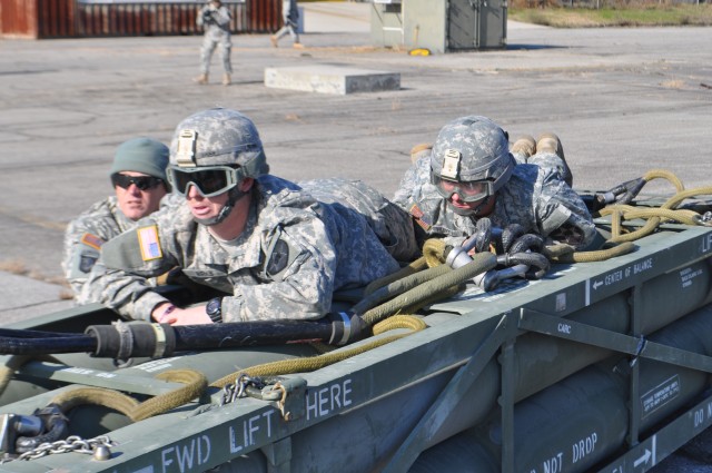 70th BSB sling-load training