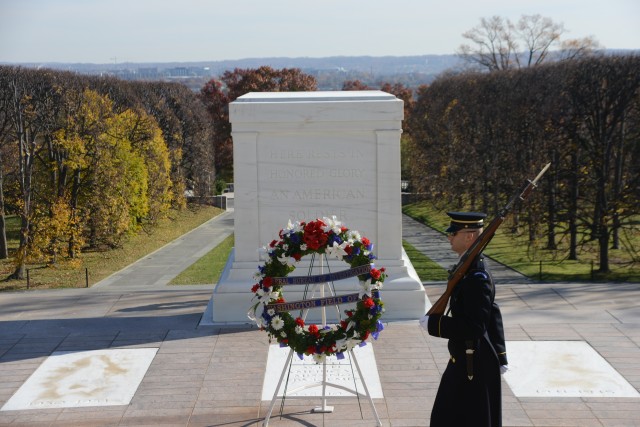 Fbi Washington Field Office Lay Wreath At The Tomb Of The Unknown 