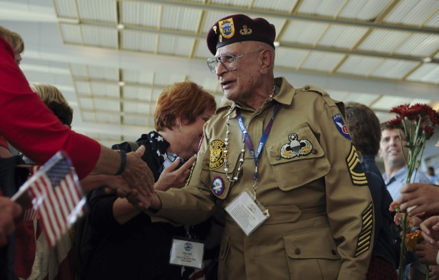 World War II veteran, Manuel Pacheco