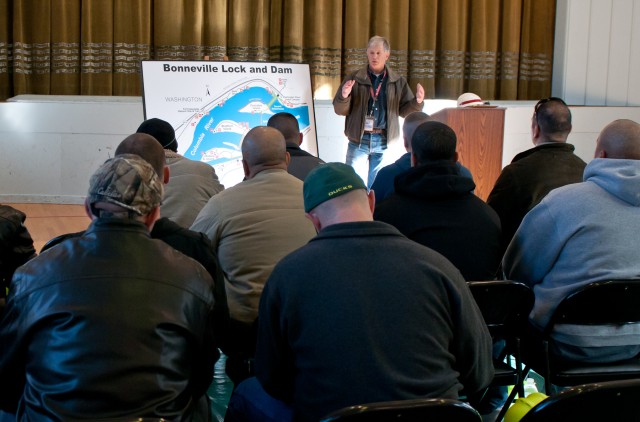 Engineers pass through Cascade Locks