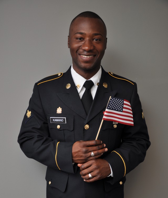 Natick Soldier becomes naturalized citizen