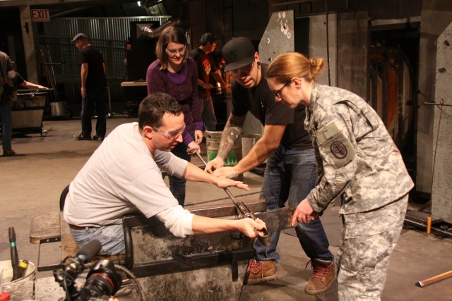 Wounded warriors learn to blow glass in pilot program