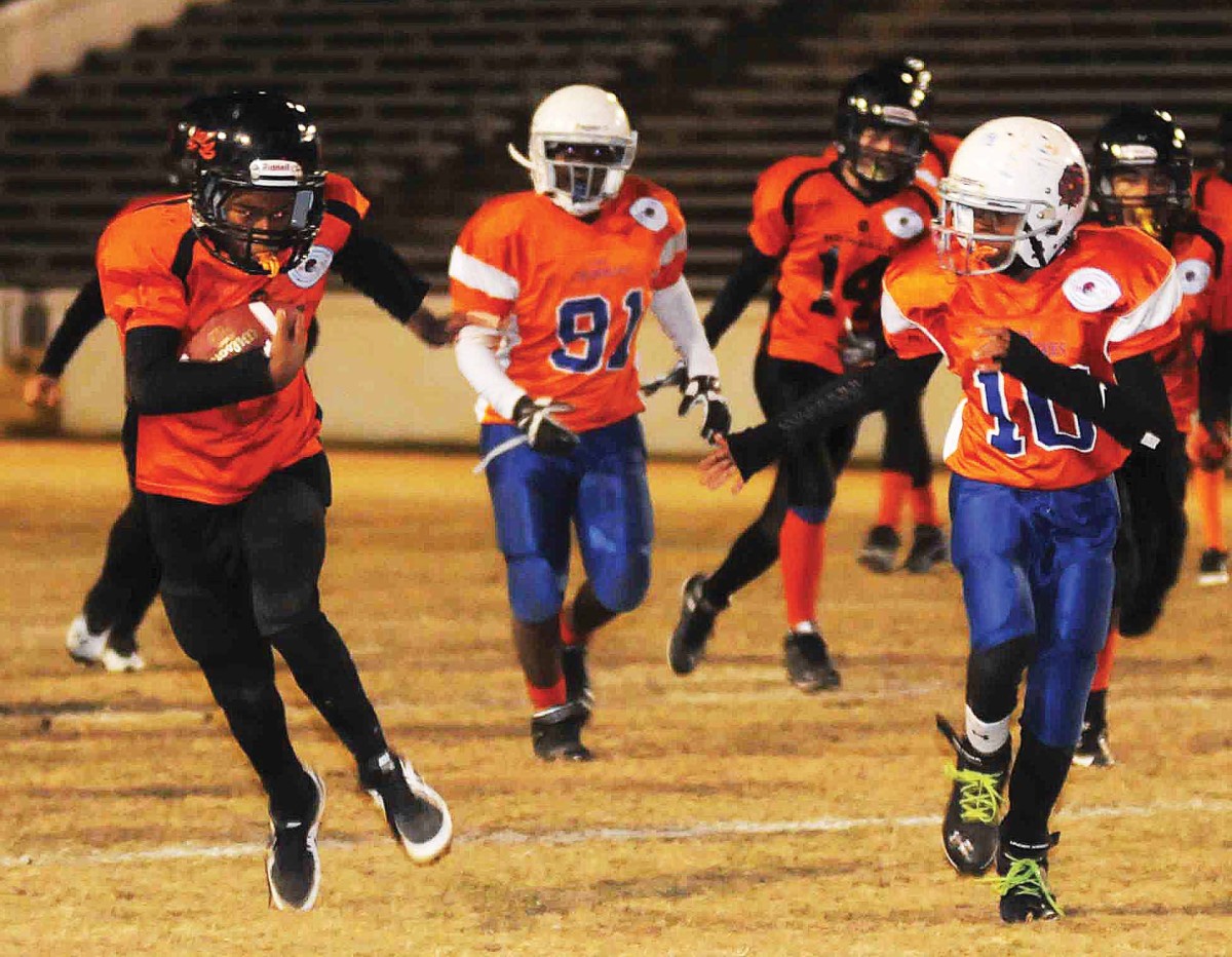 Cherokees defeat Bengals in Peanut Bowl | Article | The United States Army