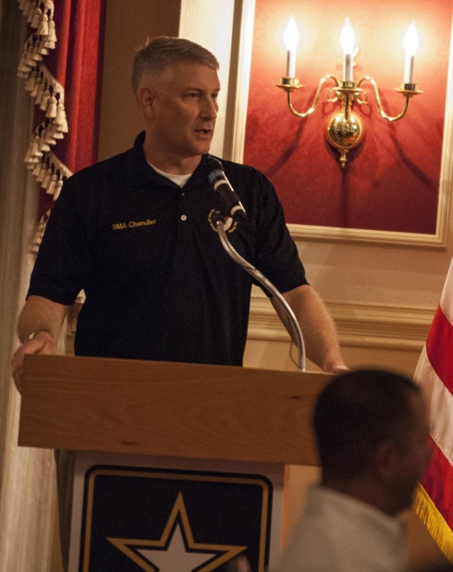 SMA Chandler speaks at awards banquet
