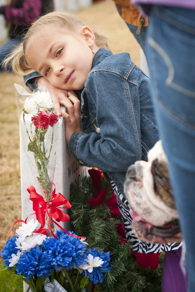 Christmas wreaths placed for fallen warriors