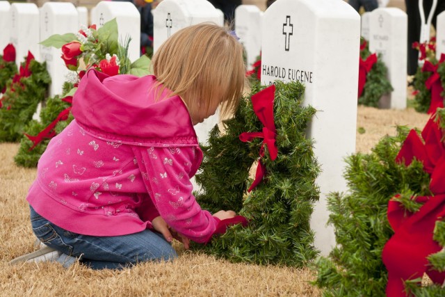 Christmas love from a child to a fallen hero