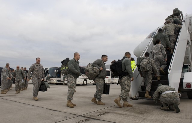 5-7th Soldiers board aircraft headed to Turkey