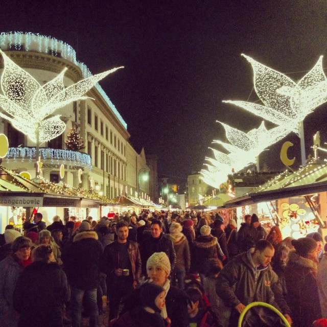 Christmas markets offer tempting targets for pickpockets