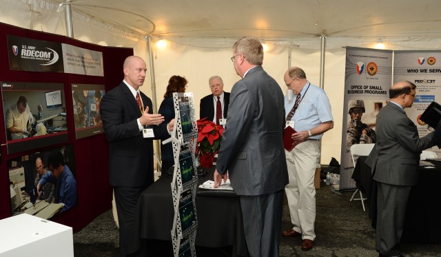 RDECOM discusses contracting opportunities at 2013 APBI