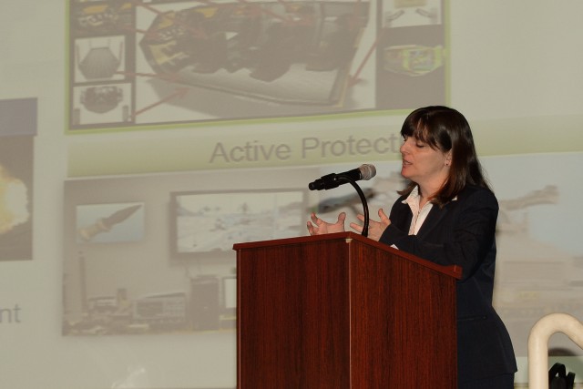 RDECOM discusses contracting opportunities at 2013 APBI