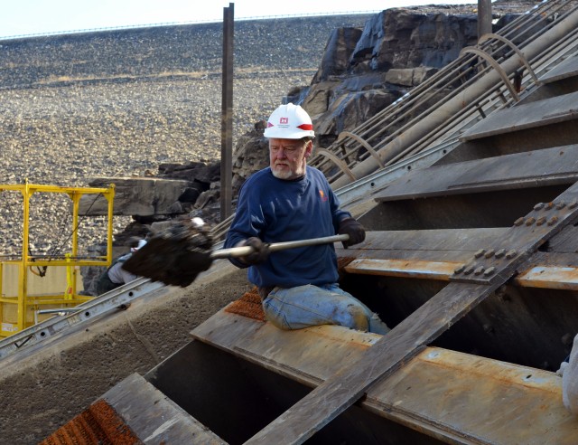 Identifying problems and engineering solutions: Multidisciplinary Team promotes long-term safety of Summersville Dam