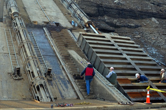 Identifying problems and engineering solutions: Multidisciplinary Team promotes long-term safety of Summersville Dam