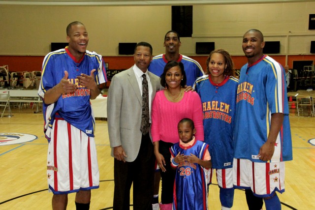 Family photo, Globetrotter style!