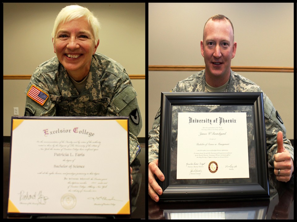 Staff Sergeants Earn Their Bachelor S Degrees Article The United States Army