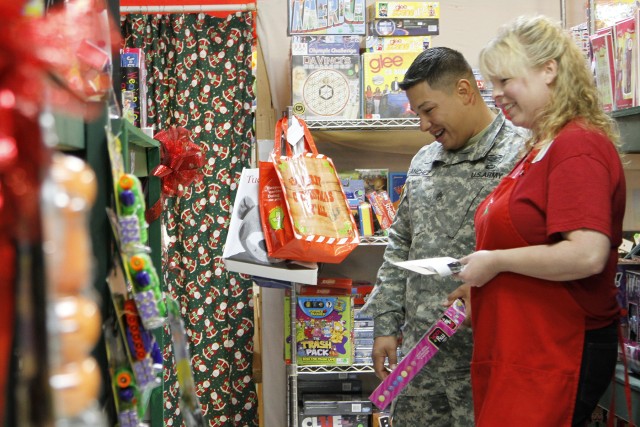 Santa's Workshop brightens holidays for Dragon Families