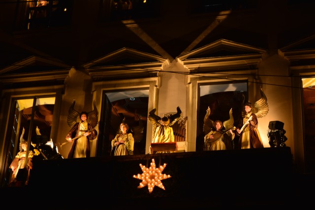 Angels at city hall