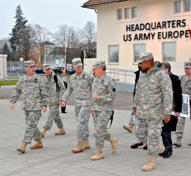 Chairman's USO Holiday Tour comes to U.S. Army in Europe