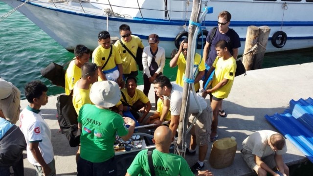 Army, Cambodia divers work together to de-mine Pacific waters