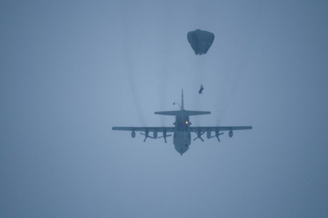 Spartan paratroopers jump in arctic gear