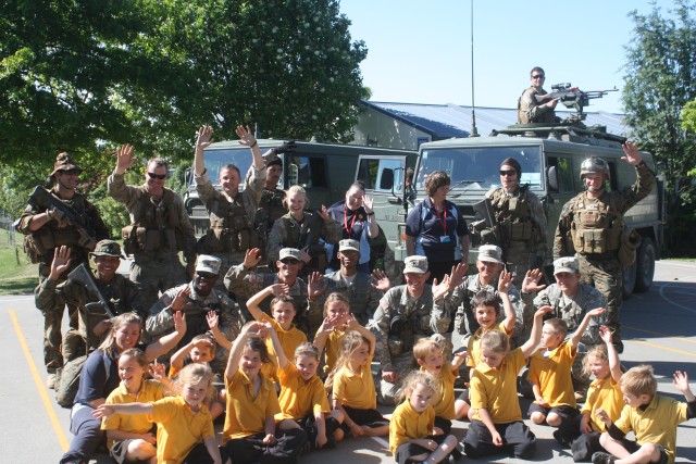 U.S. Army Soldiers, Marines and New Zealand Army Soldiers visit 'sKids'