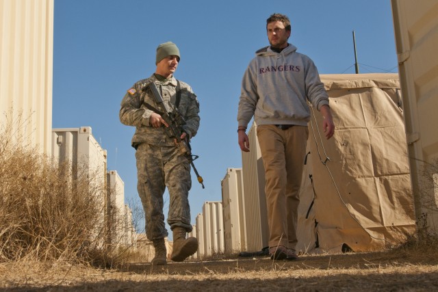 3rd Cavalry Regiment Soldier goes through memory skills obstacle course