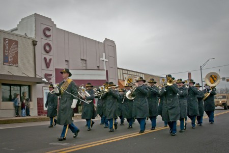 Copperas Cove Christmas Parade 2022 City Turns Out For Armed Services Ymca Children's Christmas Parade Despite  Freezing Temps | Article | The United States Army