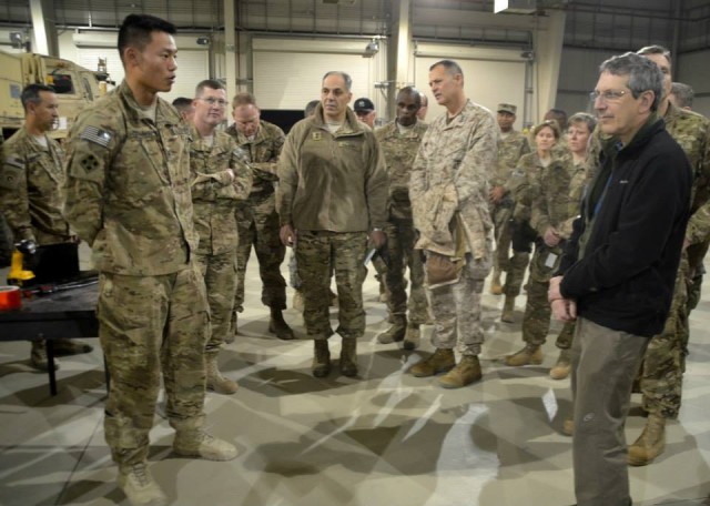 401st AFSB Soldier briefs DOD logistics leaders