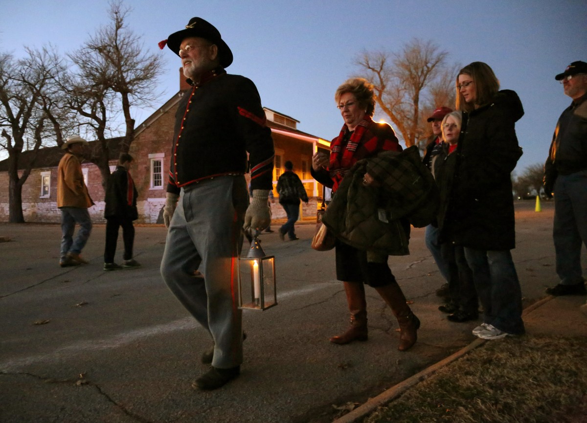Visitors stroll Fort Sill by candlelight | Article | The United States Army