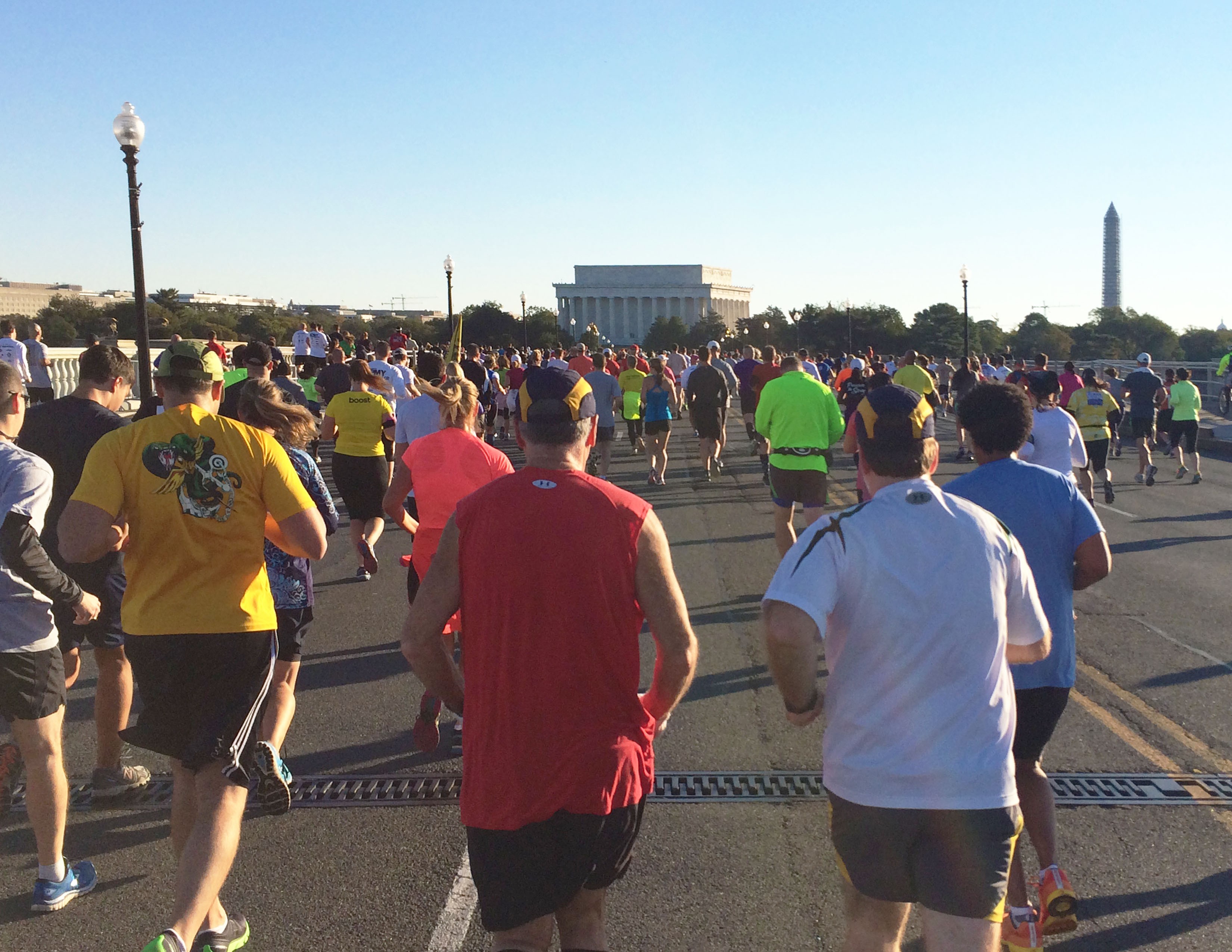 707th MI Battalion Soldiers Participate in 2013 Army Ten-Miler ...