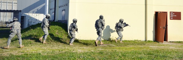 Sky Soldiers train on Caserma Ederle in Vicenza, Italy