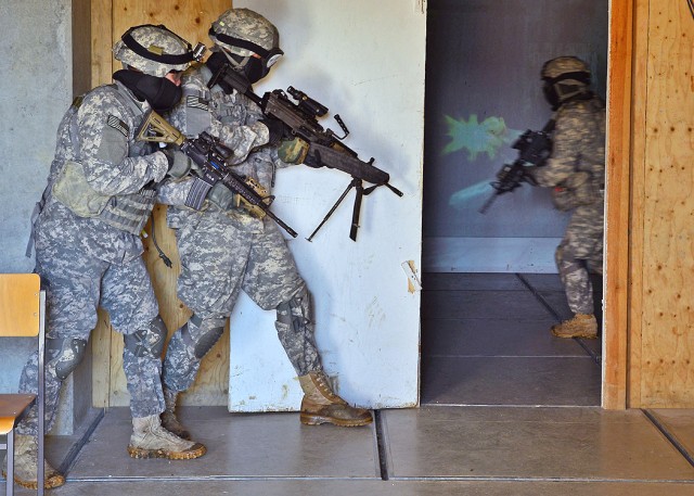 Sky Soldiers train on Caserma Ederle in Vicenza, Italy