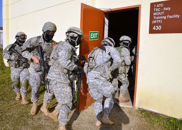 Sky Soldiers train on Caserma Ederle in Vicenza, Italy