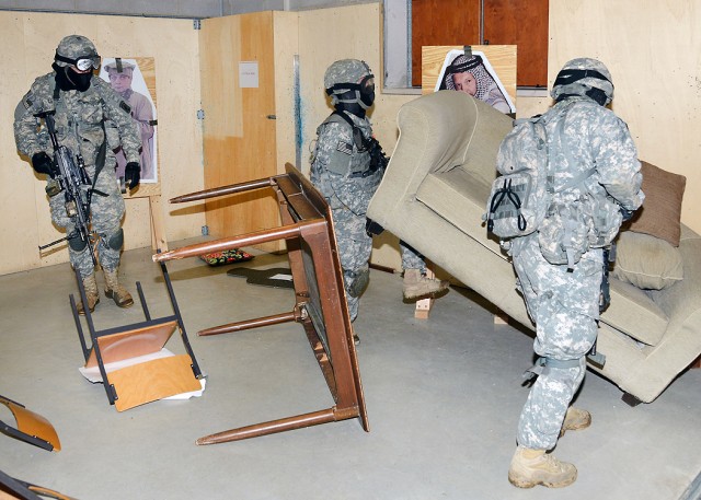 Sky Soldiers train on Caserma Ederle in Vicenza, Italy