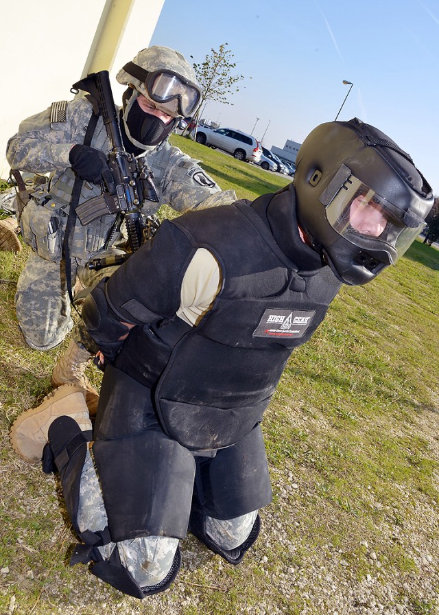 Sky Soldiers train on Caserma Ederle in Vicenza, Italy