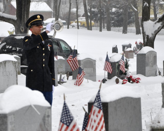New York Military Honor Guard Expected to Perform 10,000 funerals in 2013