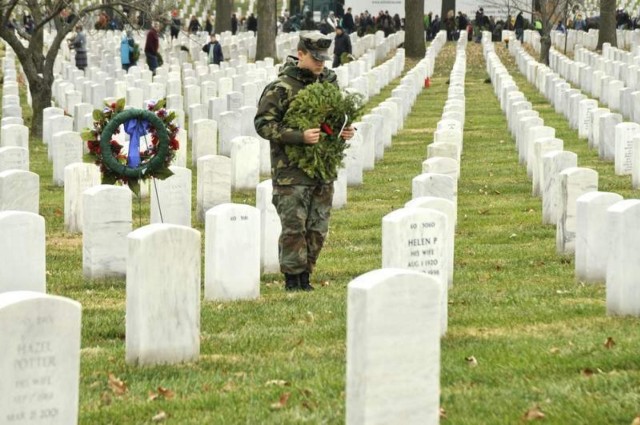 Wreaths Across America stories pull on heartstrings