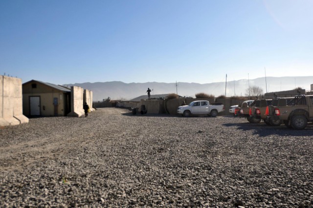 Afghans talk security with Spartans on retrograded base