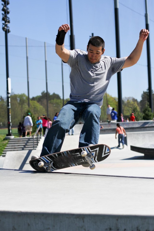 Skateboarding soldier shreds toward resilience