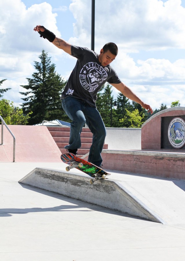 Skateboarding soldier shreds toward resilience